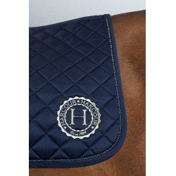 Sunny Sattelpad und Funny Mütze Harcour Pack Marine / Hellgold Marineblau Sunny Sattelpad und Funny Mütze Harcour Pack Marine / Hellgold Marineblau