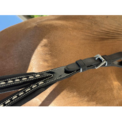 Martingalschlaufe Pénélope Punktsteppung Schwarz