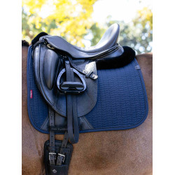 Tapis de dressage LeMieux Essence Square Marine Marineblau Tapis de dressage LeMieux Essence Square Marine Marineblau