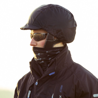 Leichter Halsabschluss für den Sommer Finn-Tack Pro Schwarz