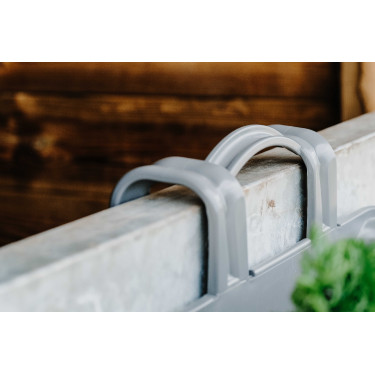 Futterkrippe Hippotonic mit Haken und Griff Dunkelgrau