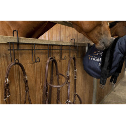 Trensenhalter Hippotonic 6 Plätze, mit Haken Schwarz Trensenhalter Hippotonic 6 Plätze, mit Haken Schwarz