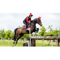 LeMieux Reflective Suede Close Contact Square Schabracke Chilli Rot