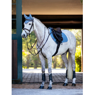 LeMieux Reflective Suede Close Contact Square Schabracke Ice-Blau