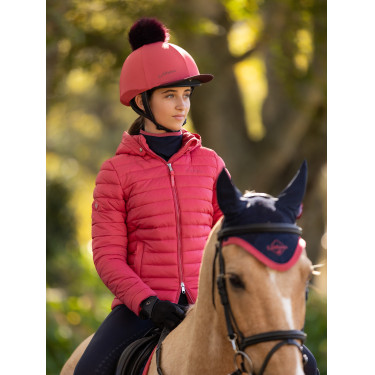 LeMieux Mütze mit abnehmbarem Bommel Klassik Cranberry Rosa LeMieux Mütze mit abnehmbarem Bommel Klassik Cranberry Rosa