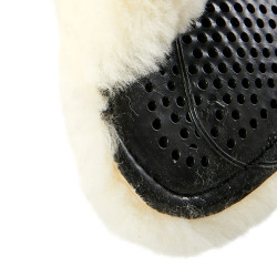 Mischsattelpad Close Contact Acavallo Classic mit vollständig integriertem Lammfell Schwarz / Natur