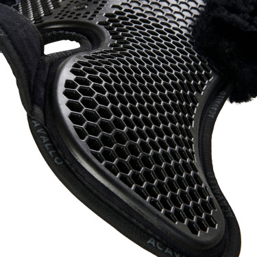 Hintere Schabracke aus Schaffell und vordere Gel-Schabracke Acavallo Schwarz / schwarz