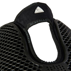 Hintere Schabracke aus Schaffell und vordere Gel-Schabracke Acavallo Schwarz / schwarz