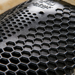 Hintere Schabracke aus Schaffell und vordere Gel-Schabracke Acavallo Schwarz / Natur