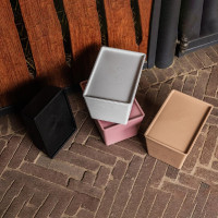 Futterbox mit Deckel Grooming Deluxe von Kentucky Schwarz