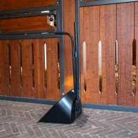 Kot-Sammler & Deluxe-Grooming-Rechen von Kentucky Schwarz