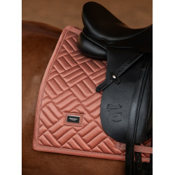 Moderne Dressurschabracke Equestrian Stockholm Koralle Rosa