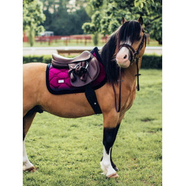 Equestrian Stockholm Springsatteldecke Verwaschenes Fuchsia Rosa