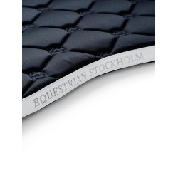 Equestrian Stockholm Springsatteldecke Mitternachtsweißes Schild Marineblau