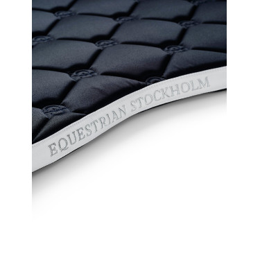 Equestrian Stockholm Springsatteldecke Mitternachtsweißes Schild Marineblau