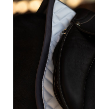 Spring-Schabracke Equestrian Stockholm Modern Dunkles Violettweiß Wei&amp;szlig;
