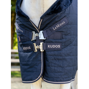LeMieux Kudos Luxe Stalldecke Marine Marineblau