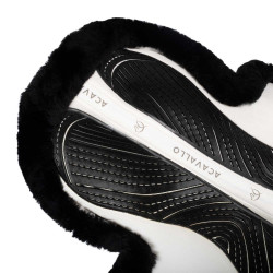 Sprungunterlage Numnah mit Gel-Grip auf beiden Seiten und kompletter Schafwollumrandung Acavallo Weiß / Schwarz Weiß Sprungunterlage Numnah mit Gel-Grip auf beiden Seiten und kompletter Schafwollumrandung Acavallo Weiß / Schwarz Weiß