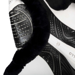 Sprungunterlage Numnah mit Gel-Grip auf beiden Seiten und kompletter Schafwollumrandung Acavallo Weiß / Schwarz Weiß Sprungunterlage Numnah mit Gel-Grip auf beiden Seiten und kompletter Schafwollumrandung Acavallo Weiß / Schwarz Weiß