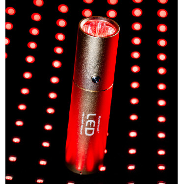 Horseware-Therapiestift mit rotem LED-Licht