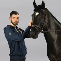 Herren-Sweatshirt QUITO Flags & Cup Marineblau Herren-Sweatshirt QUITO Flags & Cup Marineblau