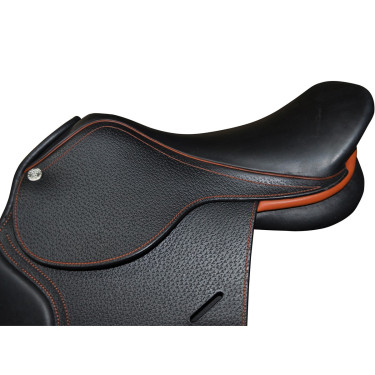 Doppelsitz-Sattel Saumur personalisiert Privilege Equitation Doppelsitz-Sattel Saumur personalisiert Privilege Equitation
