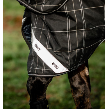 Horseware Rhino Turnout-Decken-Bundle Liner 0 g und 200 g Schwarz karierte Kacheln / schwarz & weiß Motive Horseware Rhino Turnout-Decken-Bundle Liner 0 g und 200 g Schwarz karierte Kacheln / schwarz & weiß Motive