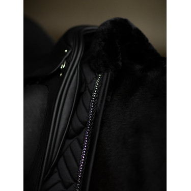 Dressurschabracke Equestrian Stockholm Kunstlamm Crystal Schwarz Dressurschabracke Equestrian Stockholm Kunstlamm Crystal Schwarz