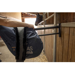 Sattelhalter und abnehmbare Hippotonic-Schabracke Schwarz