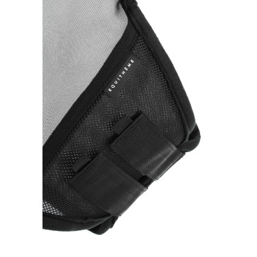 Fliegenmaske UV-Schutz Equithème mit Fransen Schwarz Fliegenmaske UV-Schutz Equithème mit Fransen Schwarz