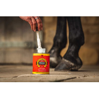 Öl für Hufe Carr & Day & Martin Daily Hoof Moisturiser Cornucrescine