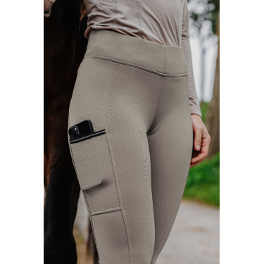 Pull-on Equithème Brigitte Silikon-Vollbesatz Maulwurf Braun Pull-on Equithème Brigitte Silikon-Vollbesatz Maulwurf Braun
