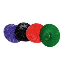 Runde Kunststoff-Striegel mit Noppen Runde Kunststoff-Striegel mit Noppen