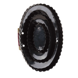 Metallischer ovaler Striegel