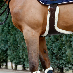 Abnehmbares Lammfell für Kentucky Bauchgurte Braun Abnehmbares Lammfell für Kentucky Bauchgurte Braun