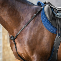 Brustblatt New English Collection by Dy'on Schwarz Brustblatt New English Collection by Dy'on Schwarz