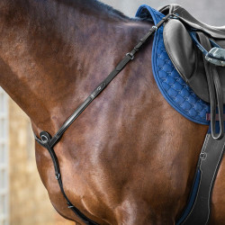 Brustblatt New English Collection by Dy'on Schwarz Brustblatt New English Collection by Dy'on Schwarz