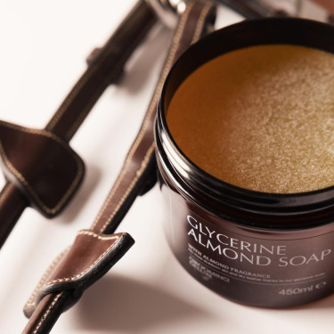 Glyzerinseife Mandel Grooming Deluxe Glyzerinseife Mandel Grooming Deluxe