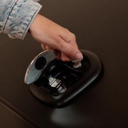 Aluminium-Futterbox Grooming Deluxe by Kentucky mit Rollen Schwarz Aluminium-Futterbox Grooming Deluxe by Kentucky mit Rollen Schwarz