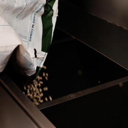 Aluminium-Futterbox Grooming Deluxe by Kentucky mit Rollen Schwarz Aluminium-Futterbox Grooming Deluxe by Kentucky mit Rollen Schwarz