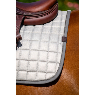 Satteldecke Equithème Chic Hellgrau Satteldecke Equithème Chic Hellgrau