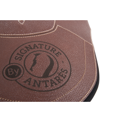 Langer Signature-Bauchlatz-Sattelgurt von Antares