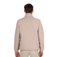 Herren-Softshell mit Logo auf dem Rücken