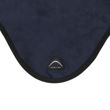 Sublime Fliegenohren aus Wildleder mit silikonbedrucktem Logopatch