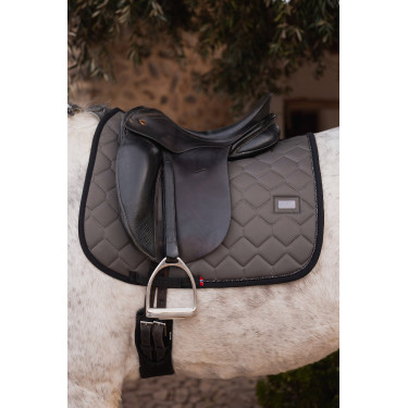 Dressur Schabracke Onyx B Vertigo – Reitzubehör