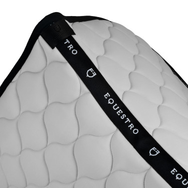 Dressur Schabracke Equestro mit Zwiebelsteppung – Reiten Dressur Schabracke Equestro mit Zwiebelsteppung – Reiten
