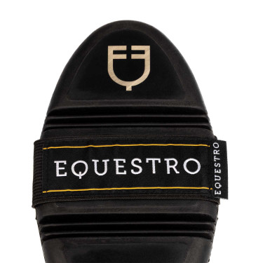 Equestro Striegel – flexibler Gummistriegel fürs Pferd Equestro Striegel – flexibler Gummistriegel fürs Pferd