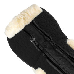 Reit-Schabracke mit Lammfell & Taschen | Equestro