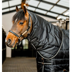 Horseware Stall-Halsteil 100 g – Reitzubehör für den Stall Horseware Stall-Halsteil 100 g – Reitzubehör für den Stall