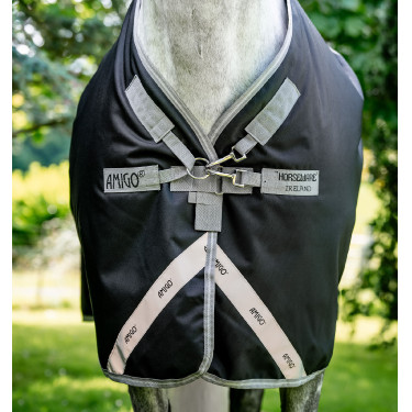 Pferdedecke 1200D wasserdicht 50g mit Halsteil – Reiten